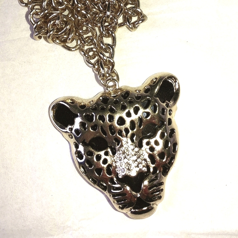 LEOPARD PENDANT - GOLDTONE & RHINESTONES - 32" CHAIN